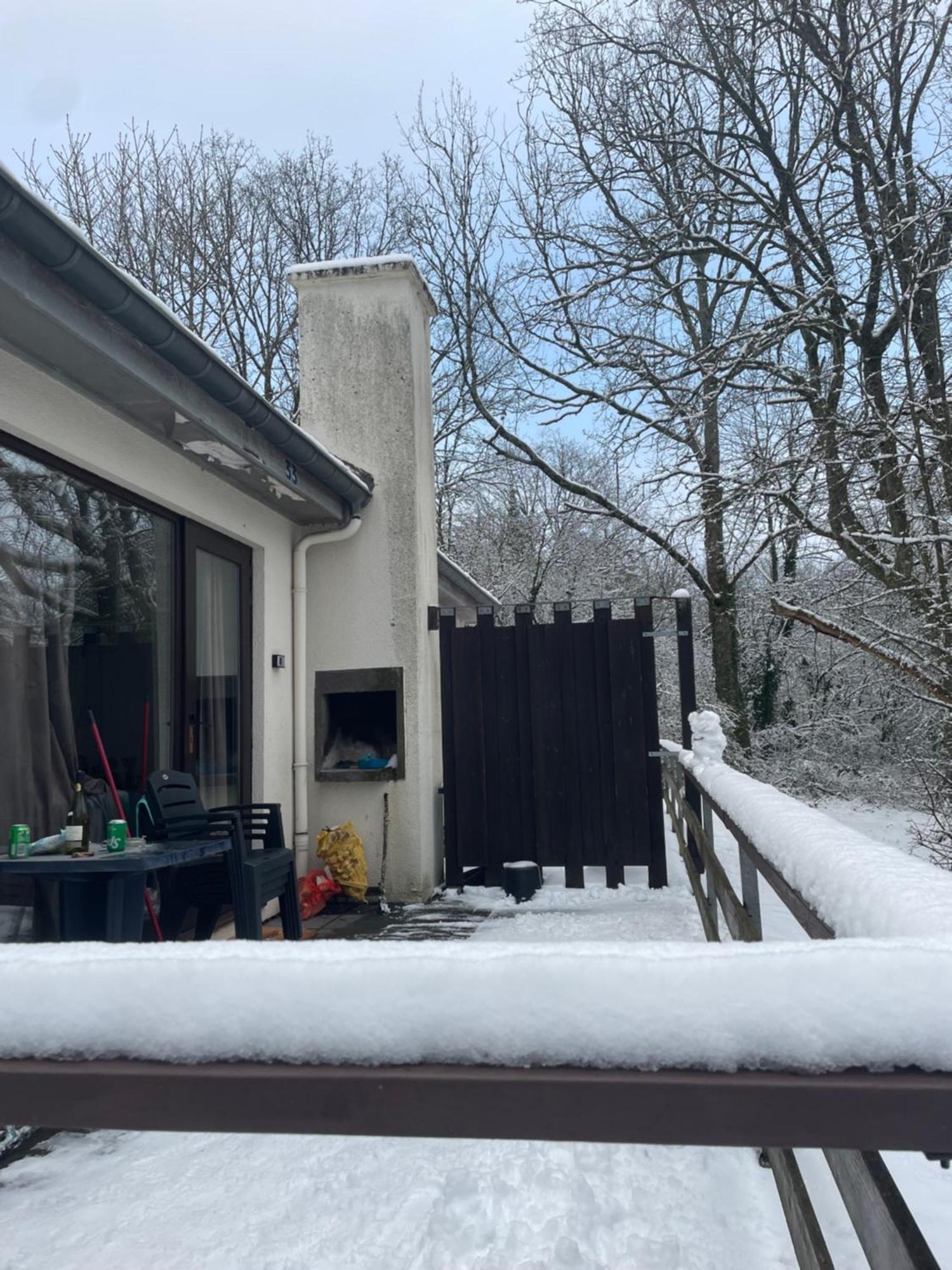 Mooie Bungalow In De Prachtige Natuur Hastiere-par-dela Eksteriør billede